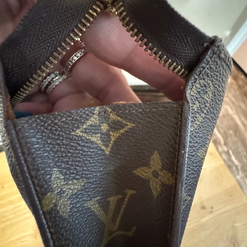 Louis Vuitton Brown Monogram Toiletry Bag 26 - Picture 15 of 16